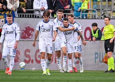 Baturina e Da Cunha mettono ko il Cagliari, Como da Champions