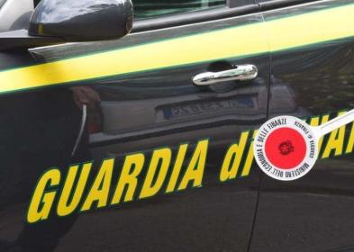 Genova, i narcotrafficanti nascondono quasi quaranta chili di droga in una idropulitrice, la guardia di finanza scopre il trucco