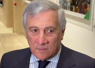 Iran, Tajani: evitare prenotazioni se non si &egrave; certi di partire