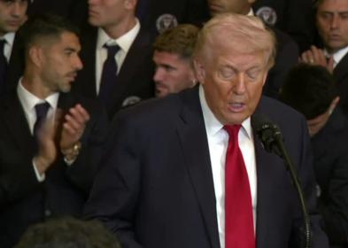 Iran, Trump: "Misure per contrastare l'aumento prezzi del petrolio"