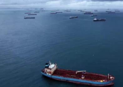 Stretto di Hormuz "zona di guerra", almeno 20.000 i marinai bloccati 