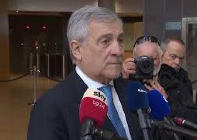 Tajani: Restiamo nelle basi della coalizione anti-Isis, manteniamo impegni
