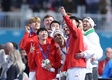 Milano-Cortina 2026: bronzo cinese in inseguimento a squadre maschile di pattinaggio velocit&agrave;