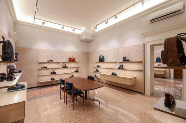 Santoni