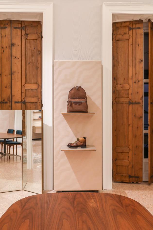 Santoni