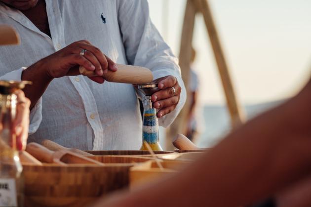 Corona Natural Bar