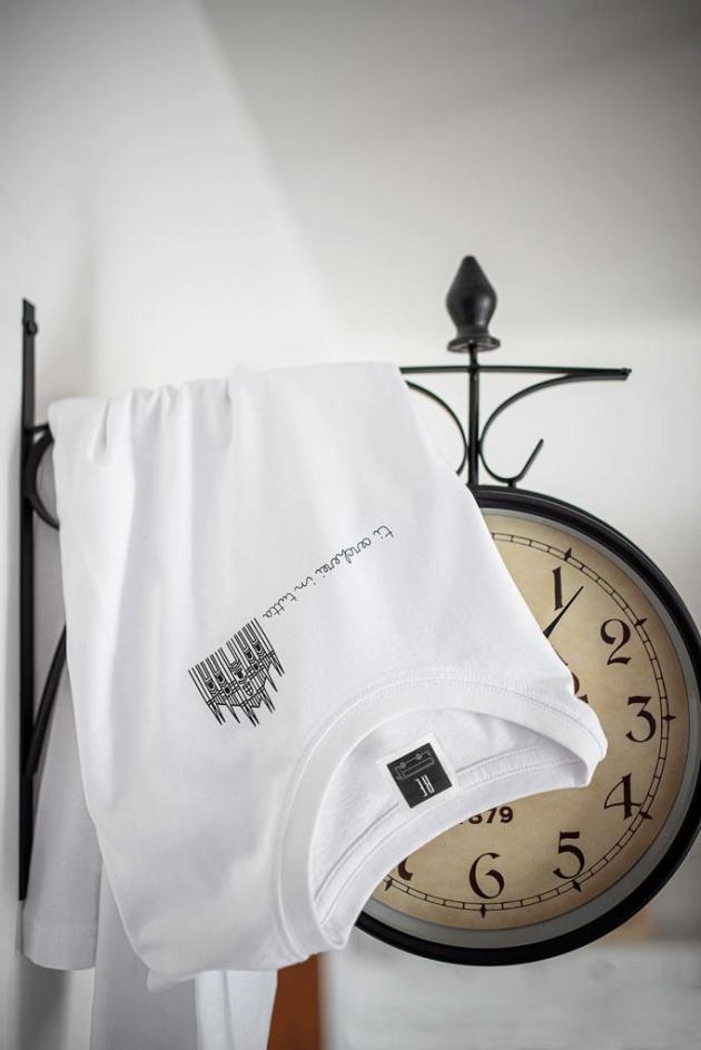 Rebus Clothing