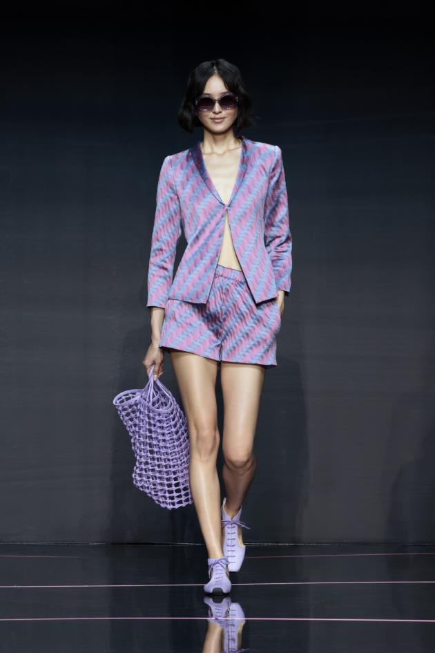 EMPORIO ARMANI WOMENSWEAR SHOW SS2024