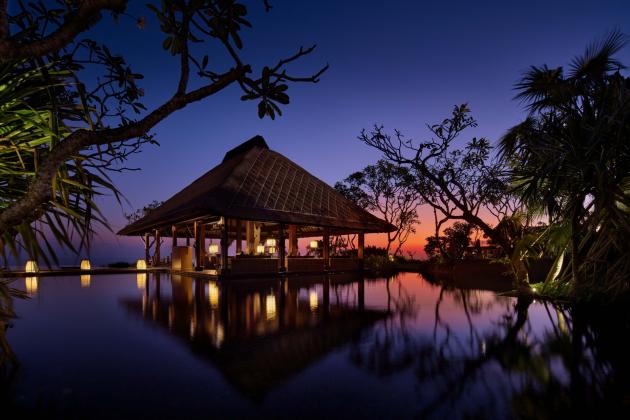 Lounge Bar Bulgari Resort Bali (courtesy Bulgari Hotels)