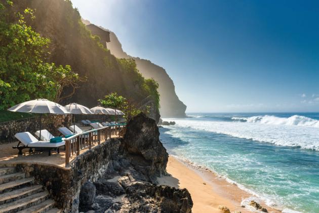 Spiaggia privata Bulgari Resort Bali (courtesy Bulgari Hotels)
