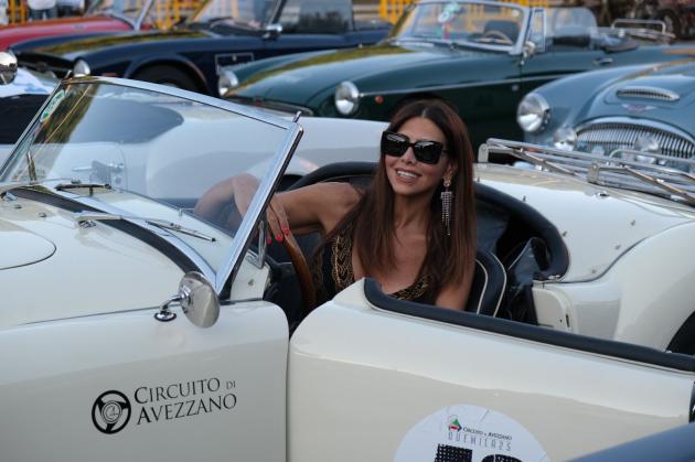 La soubrette Emanuela Tittocchia al circuito di Avezzano (credits Michele di Mauro)