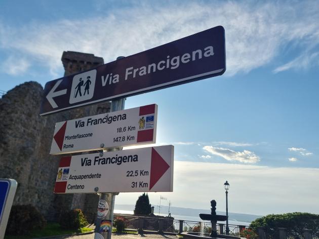 Cartelli della Via Francigena nel Lazio