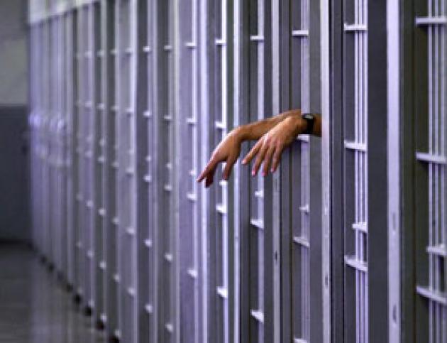 Santa Maria Capua Vetere, violenza nel carcere: sospesi tutti gli indagati