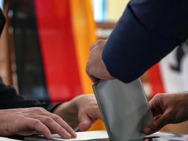 Elezioni Germania, crollo Cdu senza Merkel, primo Scholz. Gode anche l'Italia
