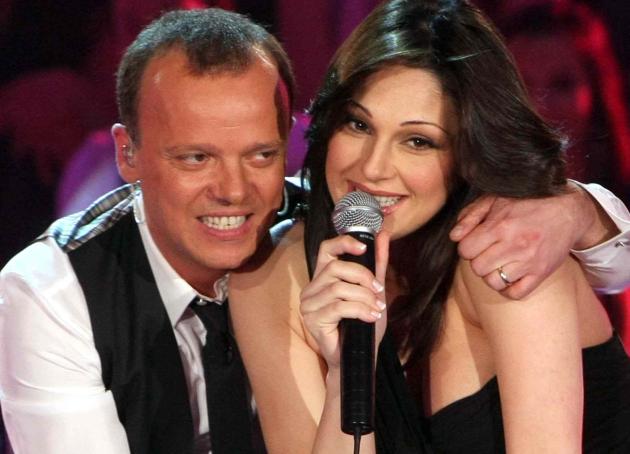 Gigi D'Alessio dimentica Anna Tatangelo: beccato a Roma con la nuova fiamma. Ecco chi è