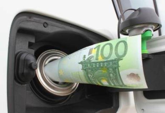 Benzina ai massimi