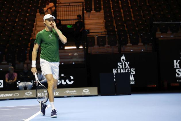Sinner batte Tsitsipas, ora sfida Djokovic al Six Kings Slam