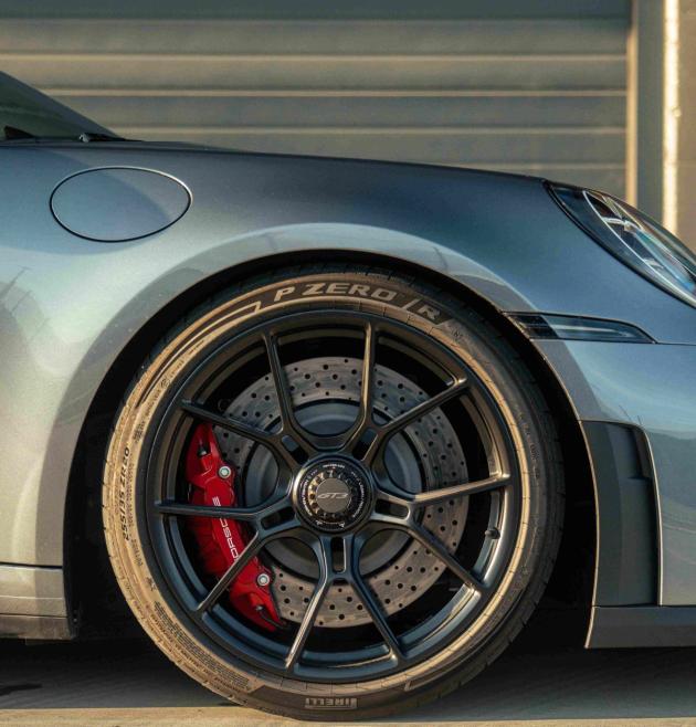 Nuovi Pirelli P Zero R e P Zero Trofeo RS equipaggiano la Porsche 911 GT3