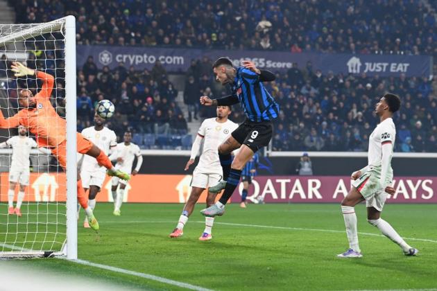 Scamacca e De Ketelaere, l'Atalanta batte il Chelsea in rimonta