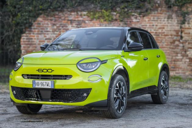 Fiat 600 Sport e Abarth 600e unite nello spirito di Milano-Cortina
