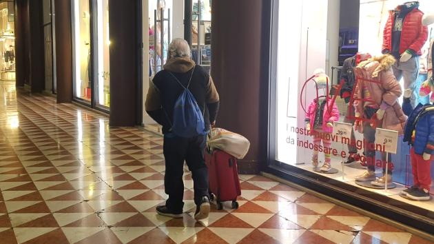 Torino: clochard muore per strada, l'appello del vescovo "Bisogna fare di più"