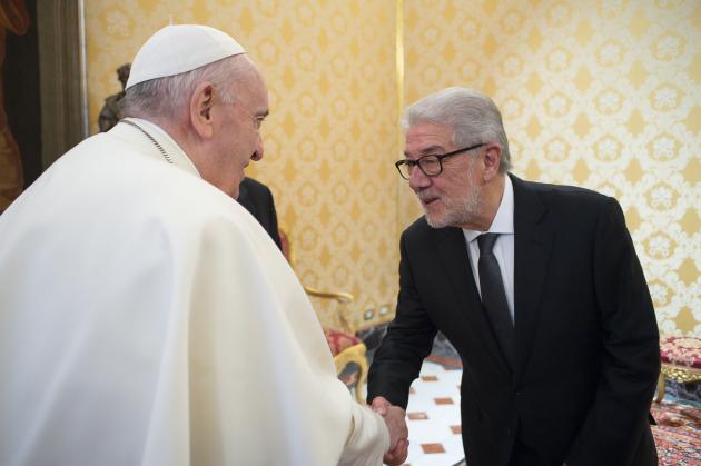 Papa Francesco ha ricevuto una ristretta delegazione di Unicredit guidata dal Presidente Bisoni e dal Presidente designato Padoan