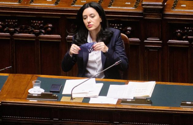Governo Draghi, Azzolina: "Voterò sì"