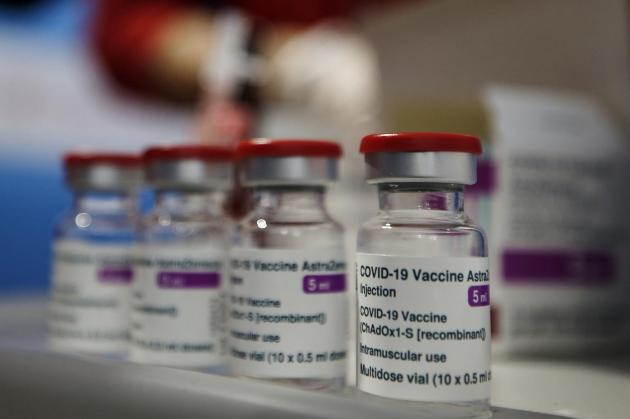 AstraZeneca, profitti record: 894 milioni di dollari solo con i vaccini