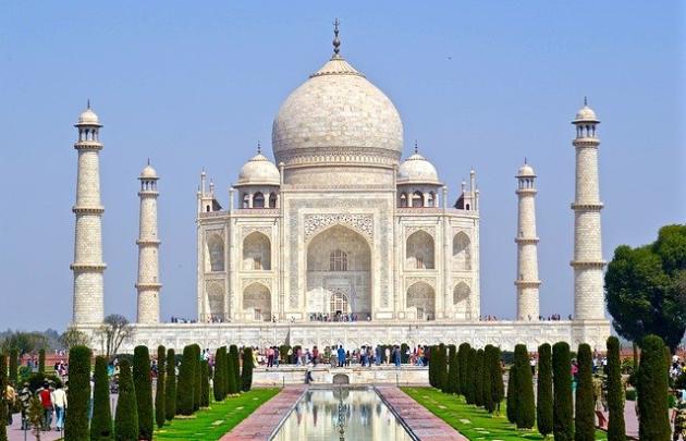 Il futuro delle imprese italiane nell'epoca post-covid? L'ambasciatore De Luca: "Investire in India"