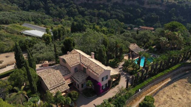 Immobiliare: AAA proprietà di famiglia blasonata vendesi
