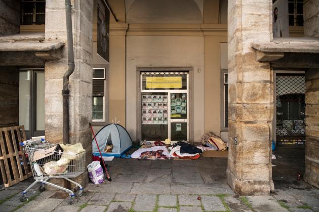 Covid, allarme povertà in Italia: 10,4 milioni di persone a rischio indigenza