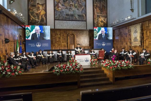 Università Cattolica,  Mattarella: 'Eccellenti risultati per la storia del Paese'