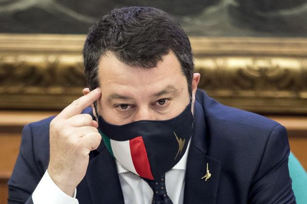 Ddl Zan, Salvini: "Vogliono insegnare ai bambini a essere fluidi"