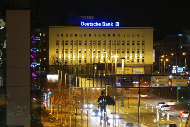 Deutsche Bank: primo trimestre del 2021 in miglioramento con utile netto a 908 mln euro