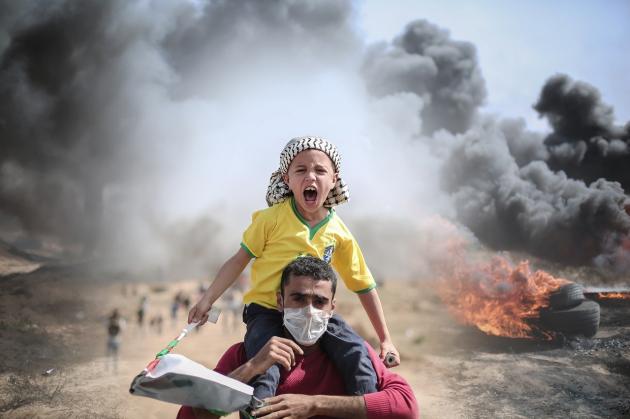 Onu: "Da Israele crimini di guerra, bombe su civili è punizione collettiva"; in Egitto razzo su ospedale, Tel Aviv: "Partito da Yemen"