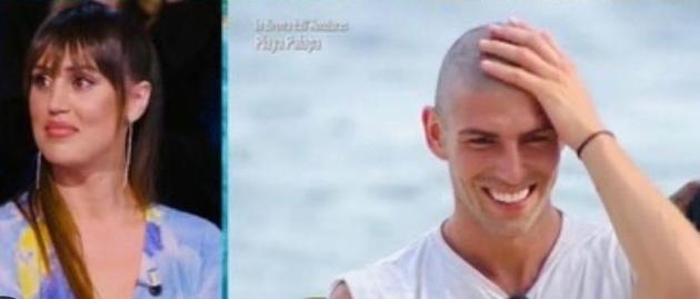 Isola dei Famosi 2021, Ignazio Moser si rasa in diretta e diventa finalista