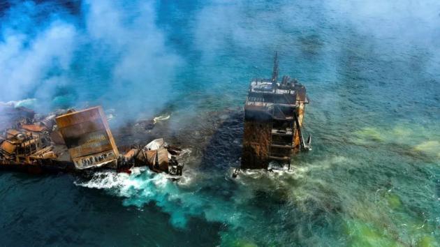 Nave affondata nello Sri Lanka, il più grave disastro ambientale nella storia del Paese