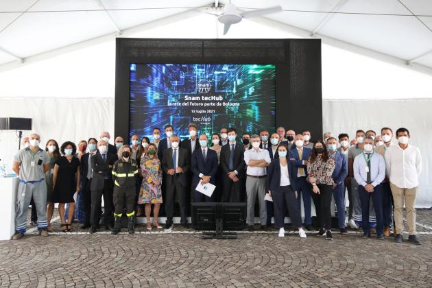 Snam inaugura il primo TecHub: la rete del futuro parte da Bologna