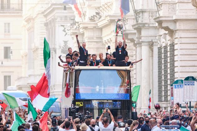 Festeggiamenti europei 2021, Abrignani: "Forse picco tra 4-5 ma non allarmiamoci"