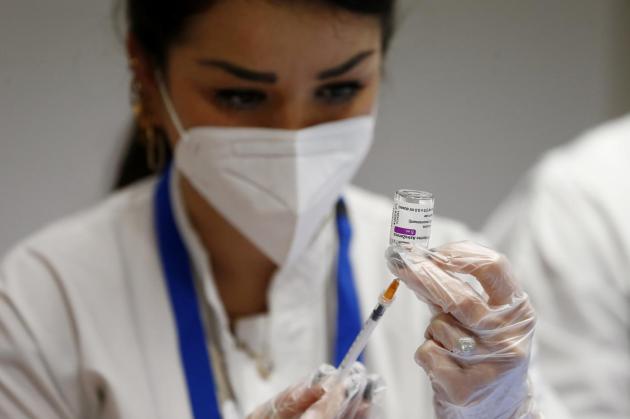 Vaccino Covid, Pfizer ai bambini da 5 a 11 anni: arriva il via libera dell'Ema