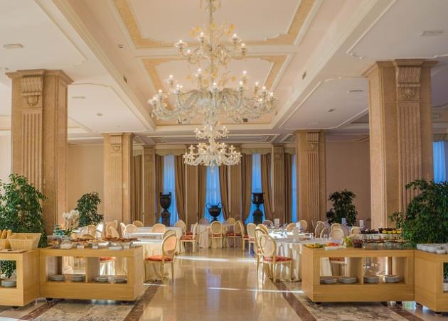 Green pass, in un ristorante non è obbligatorio: quello di Montecitorio