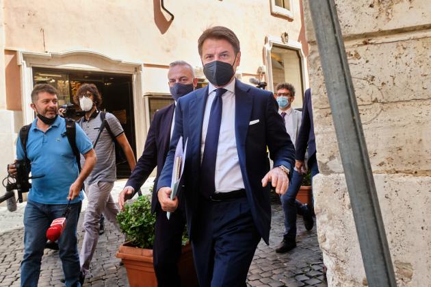 M5s, Conte non non finisce mai di stupire: ecco che arriva la "carta dei valori"