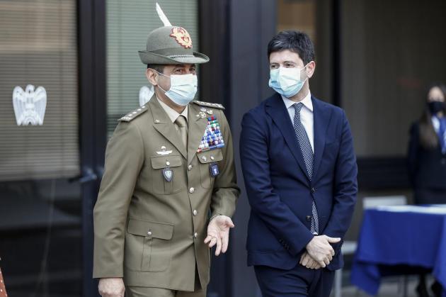 Green pass, Speranza festeggia la 'sottomissione' dei cittadini: "Già scaricati 41,3 mln"