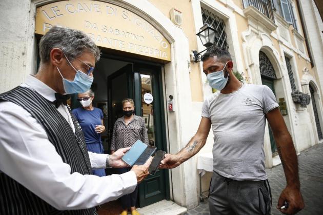 Green pass ristoranti, Mirabelli: "Stiamo andando a un obbligo vaccinale per gradi"