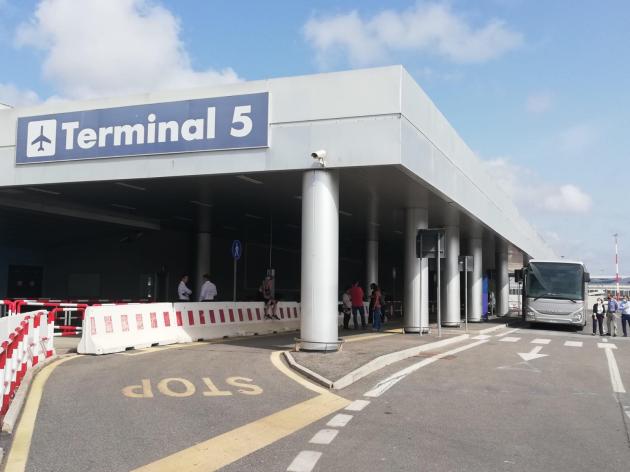 Afghanistan, atterrati a Fiumicino gli 85 collaboratori e cittadini in pericolo