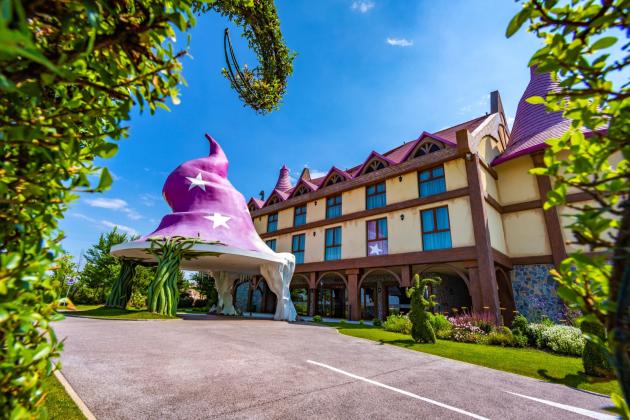 Gardaland, Aldo Maria Vigevani: "La stagione 2021 si sta dimostrando migliore di quella passata"