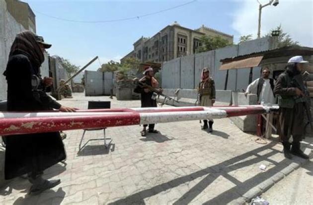 Afghanistan, ultime notizie: scontri in aeroporto. Coinvolte le forze occidentali