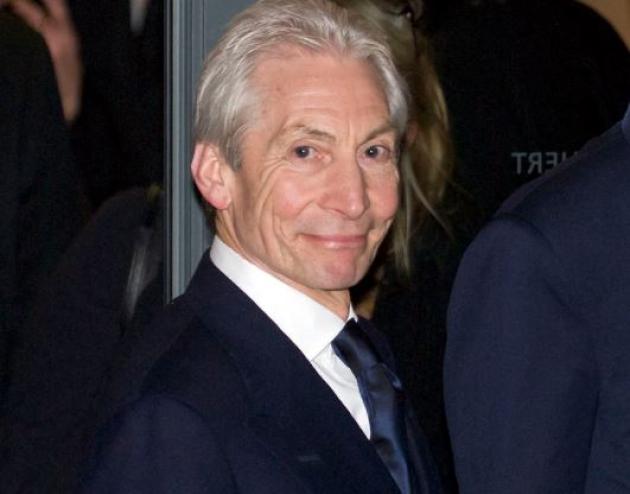 Charlie Watts morto per colpa del vaccino contro il Covid? La verità
