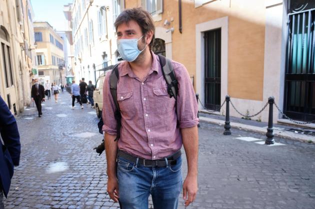 Afghanistan, ci si mette anche Di Battista: "Bisogna parlare con i Talebani"