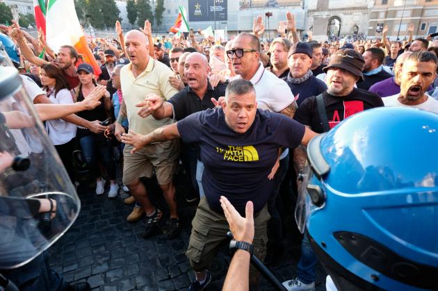 Green pass sui treni, i liberali (e non i No-vax) pronti a bloccare le stazioni di 54 città